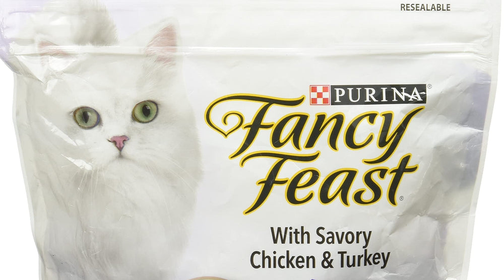Fancy Feast Chats Gourmet : Formule équilibrée avec acides gras pour pelage et énergie.