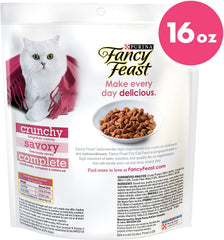 Croquettes croustillantes Fancy Feast Gourmet Gold Filet Mignon pour chat gourmand.