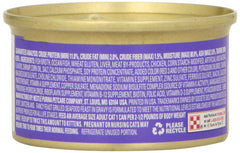 Contenu Fancy Feast Grillé Fruits de Mer 3oz servi dans une assiette