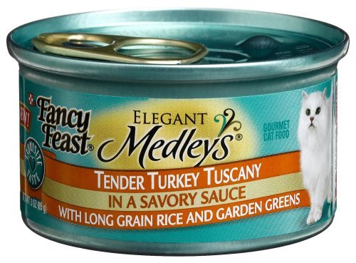 Morceaux de dinde tendre dans Fancy Feast Medleys, texture appétissante