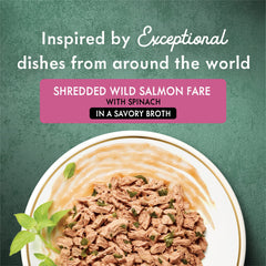 Fancy Feast saumon sauvage effiloché avec épinards, bouillon savoureux, repas nourrissant et pratique.