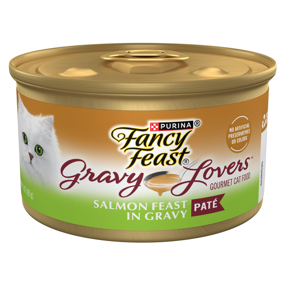 Fancy Feast Saumon Pâté avec Jus — texture onctueuse pour un repas appétissant.