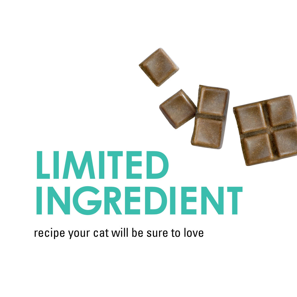 Fancy Feast Savory Cravings Thon – emballage sans colorants artificiels.