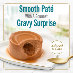 Fancy Feast Savory Centers texture duale thon-pate et sauce gourmet, stimulant l'appétit.