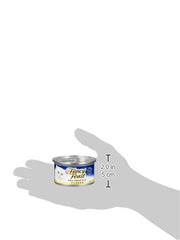 Texture floconnée riche en goût dans chaque boîte Fancy Feast.