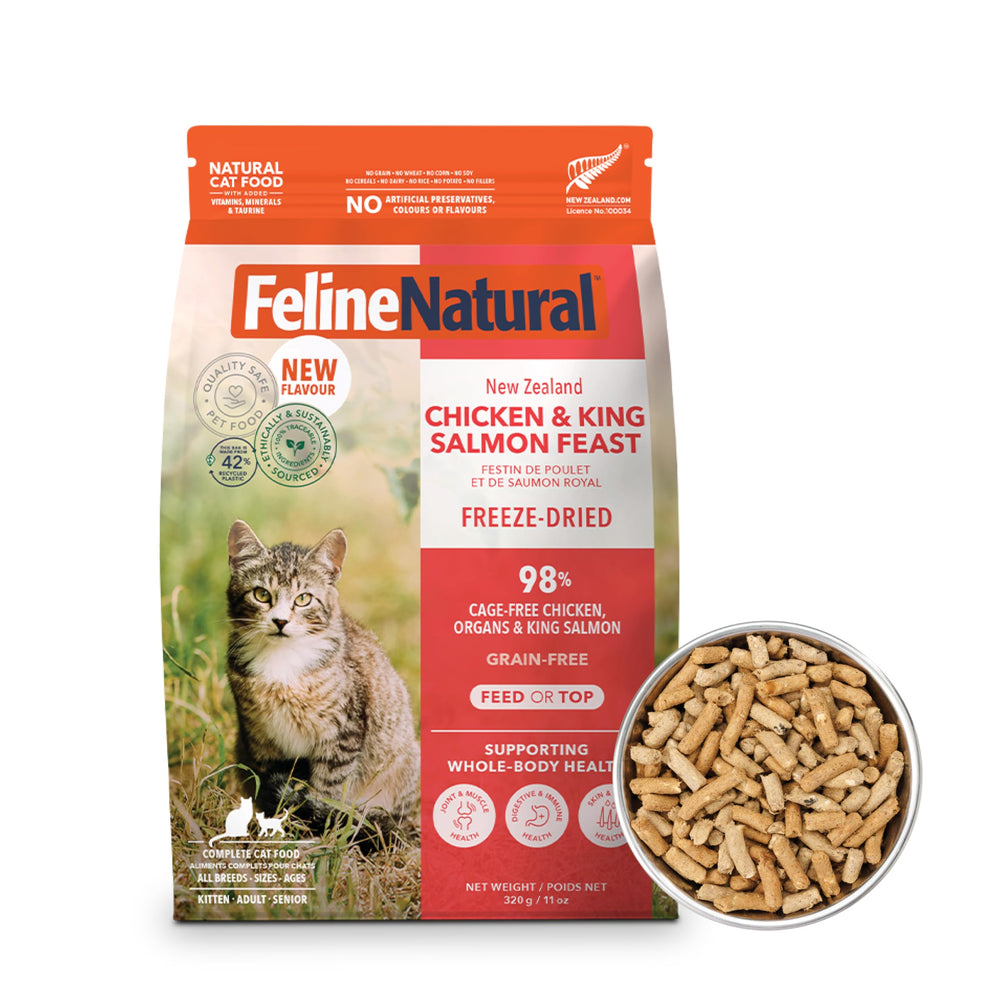 Feline Natural emballage chat sèche : présentation pratique et sécurité du produit.