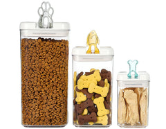Contenants empilables Felli Flip Tite pour un rangement efficace des aliments pour animaux.