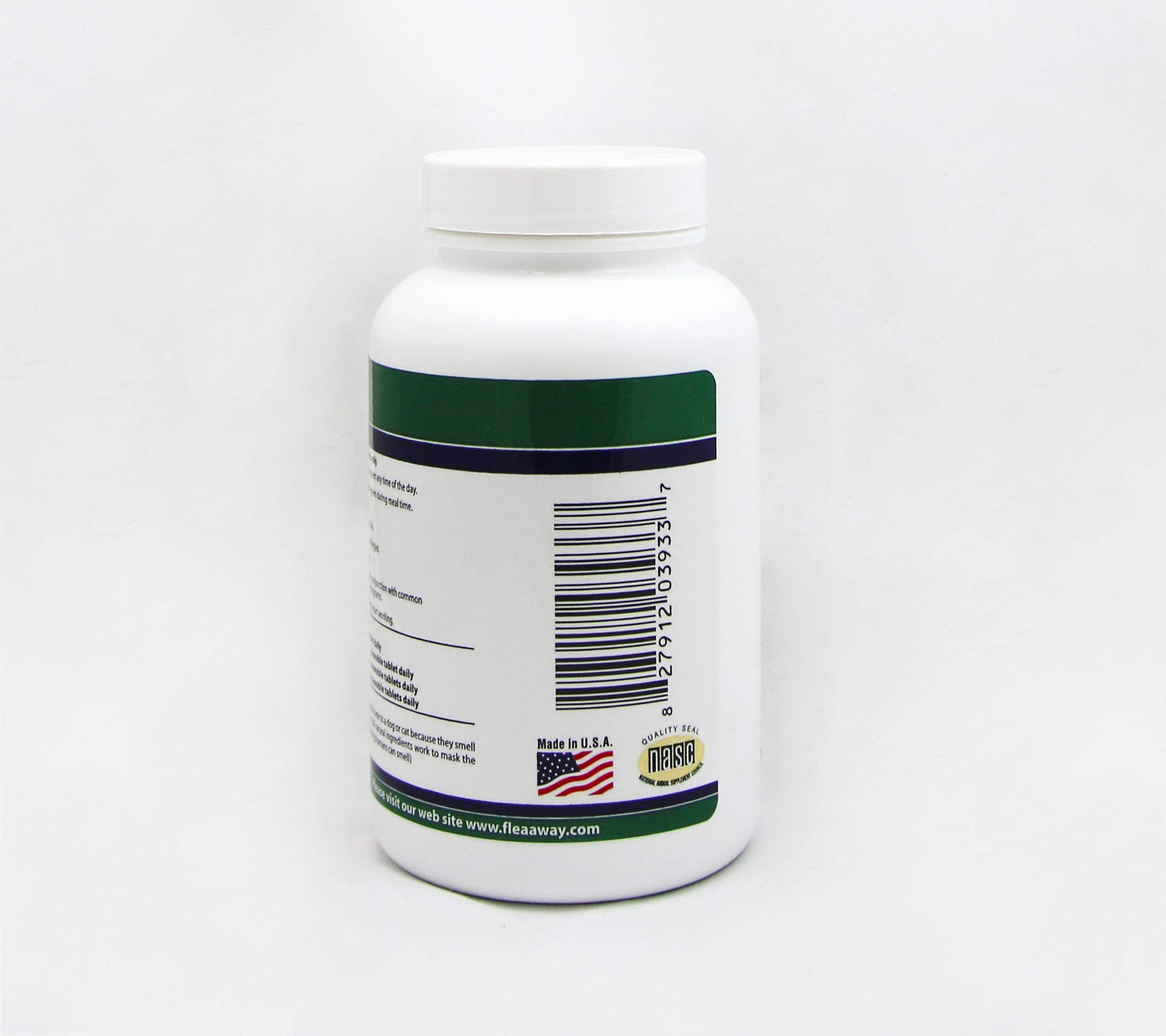 Flea Away utilisation quotidienne chien et chat pour une protection naturelle contre les parasites.
