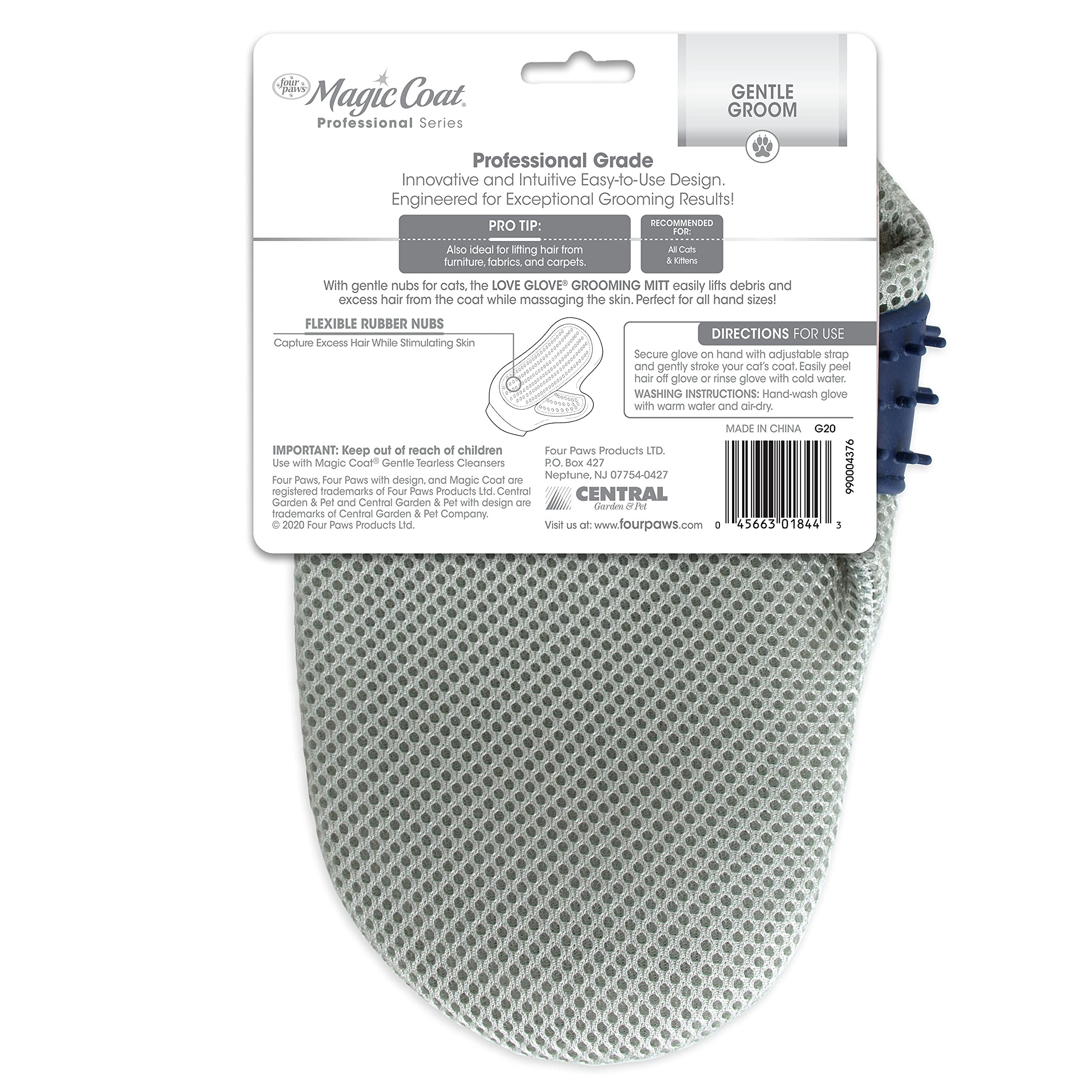 Four Paws Love Glove facilite le dépoilage des poils sur les surfaces