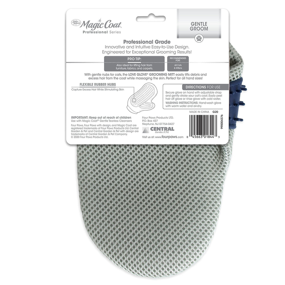 Four Paws Love Glove facilite le dépoilage des poils sur les surfaces