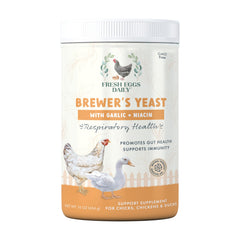 Fresh Eggs Daily poudre levure bière ail—étiquette visible, alimentation pratique des volailles