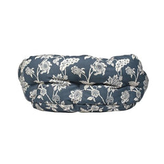 Fringe Studio Indienne Coastal Blue — entrée frontale basse facilitant l’accès pour chien moyen.