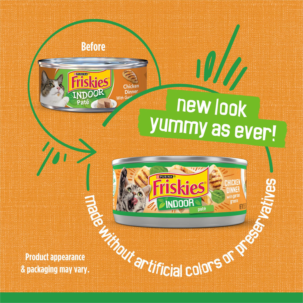 Friskies Indoor Pâté Poulet : texture soyeuse attire le regard du chat.