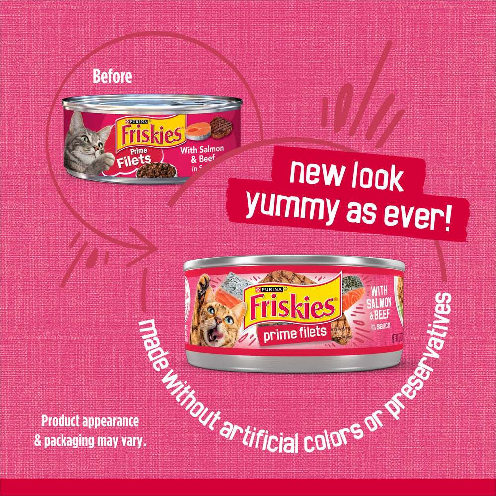 Friskies Prime Filets: gros plan sur les morceaux saumon et boeuf gorgés de jus.