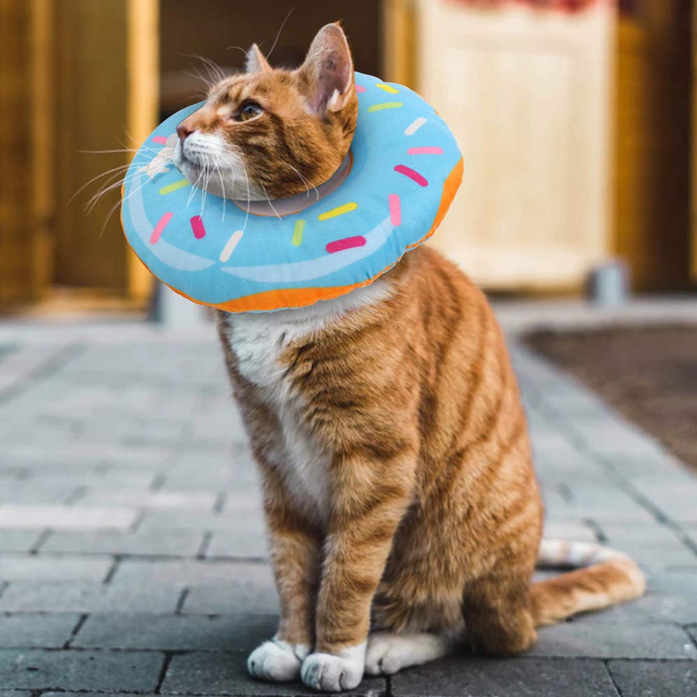 FRIUSATE collier donut réglable avec boucle velcro, ajuste facilement selon le tour du cou.