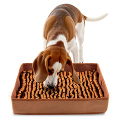 FunFurry tapis-reniflage pour chien brun 17 po x 15 po, stimule l'odorat et l'enrichissement.