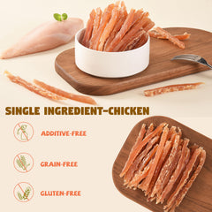 Gros plan sur Furmate, tranches de poulet séché, protéines élevées pour chiens actifs.