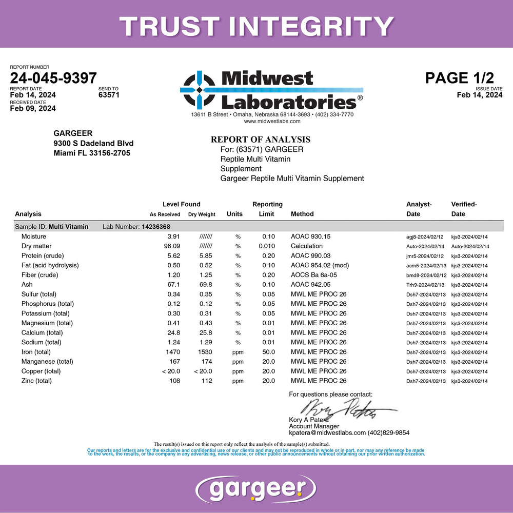 Gargeer Reptile Multivitamine saupoudré sur l'alimentation pour nutrition complète.