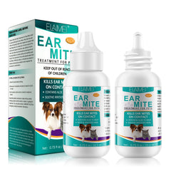 Generic gouttes d’oreilles pour chien près du flacon, soulagement potentiel des démangeaisons.