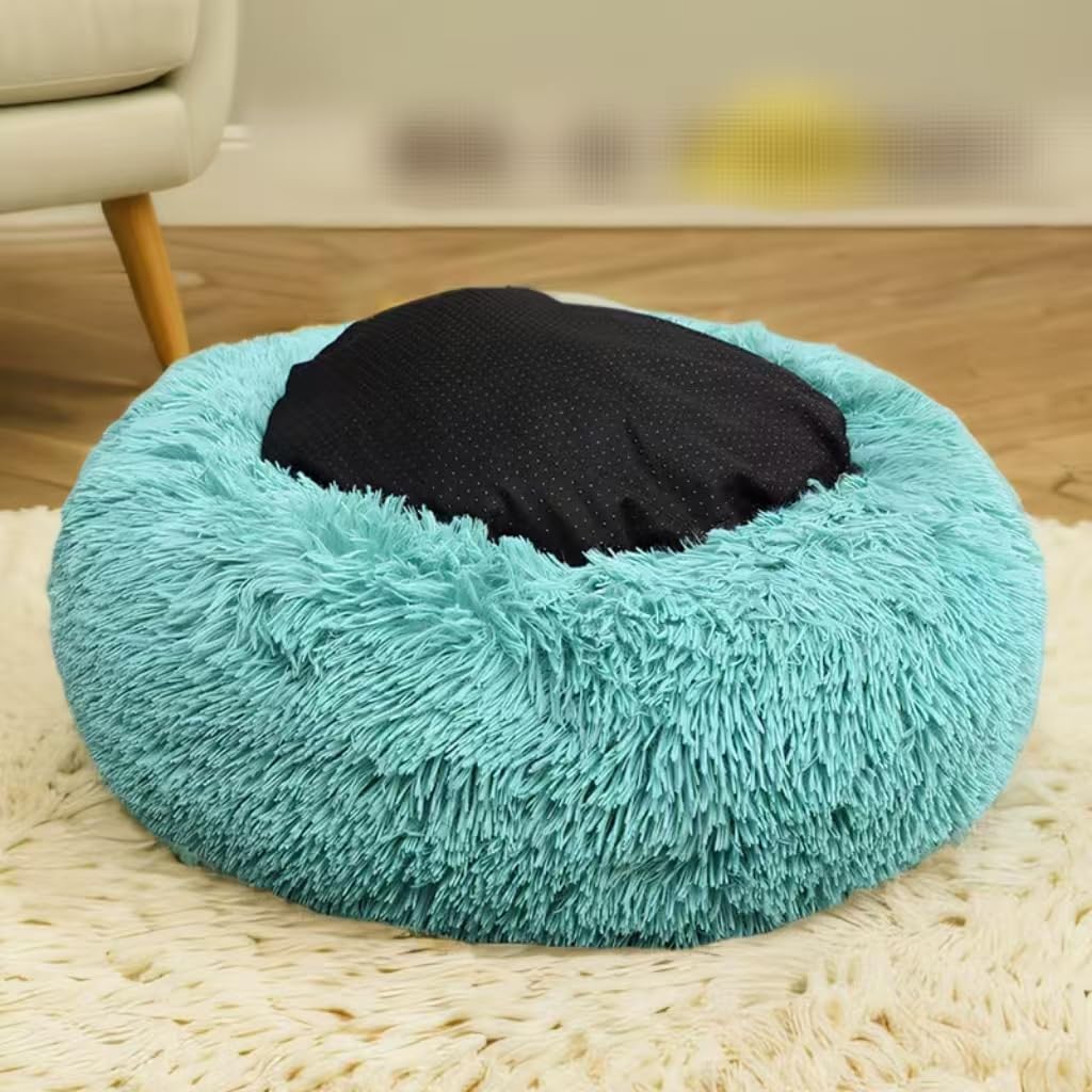 Surface pelucheuse Generic offre sensation réconfortante pour le repos.