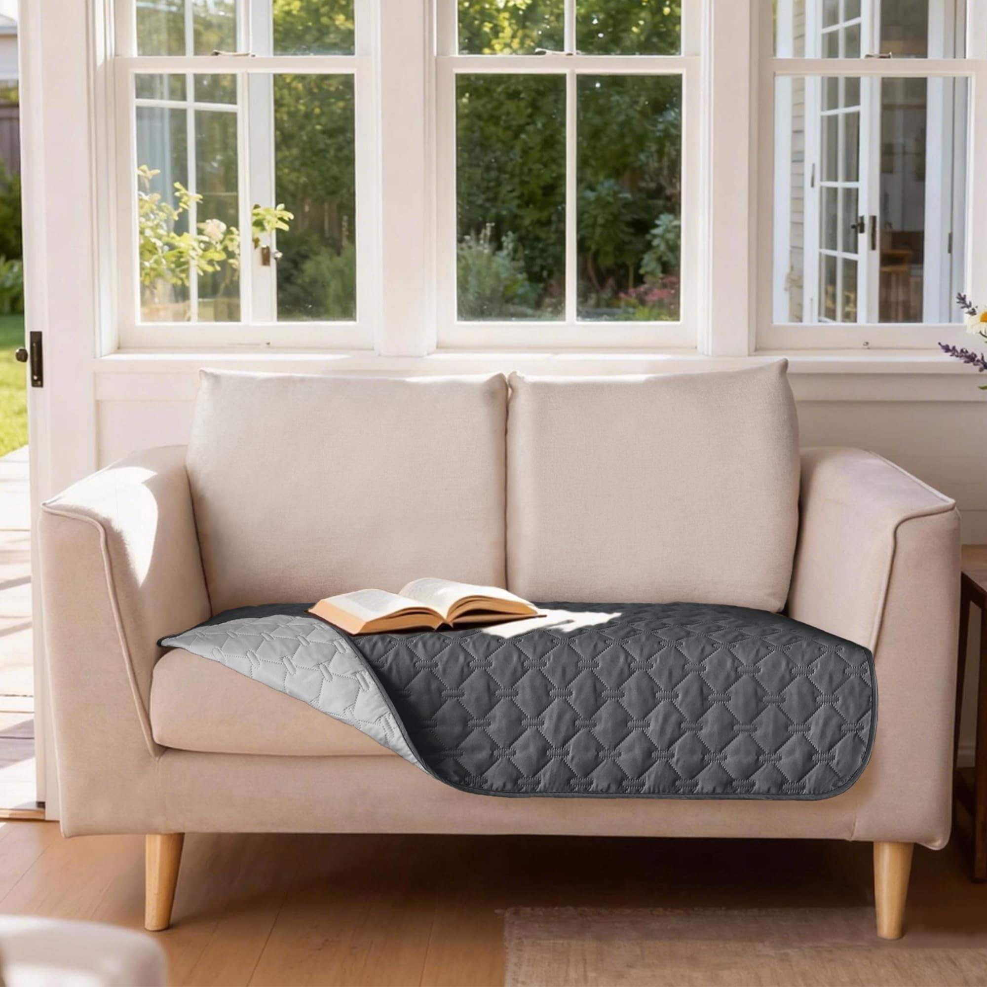 Gogobunny protection meubles et lit grâce au motif plaid réversible.