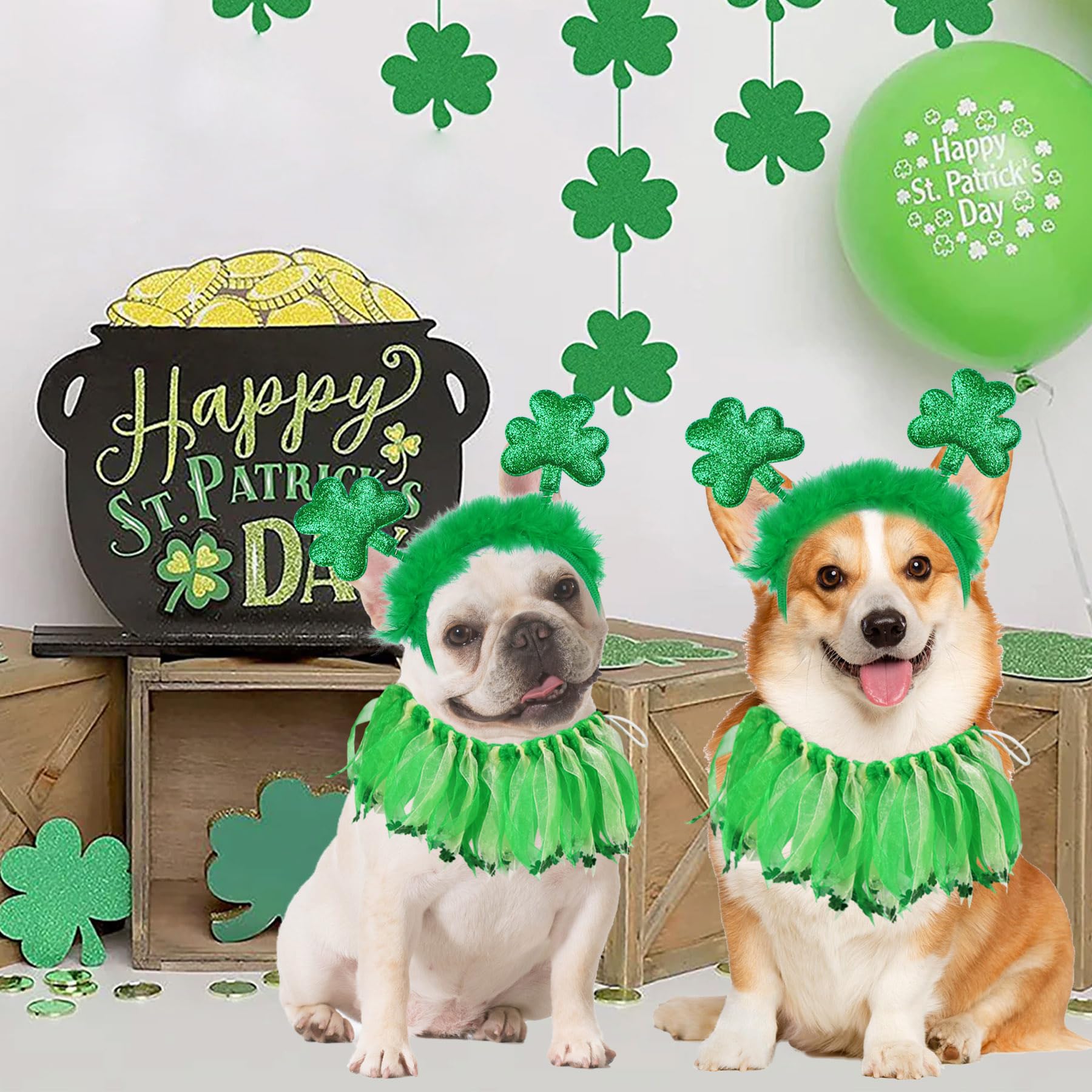 GOYOSWA collier chien avec rubans vert et doré et trèfle décoratif