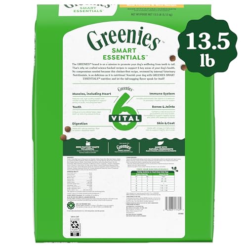 Croquettes Greenies Smart Essentials poulet, goût apprécié et nutrition équilibrée.