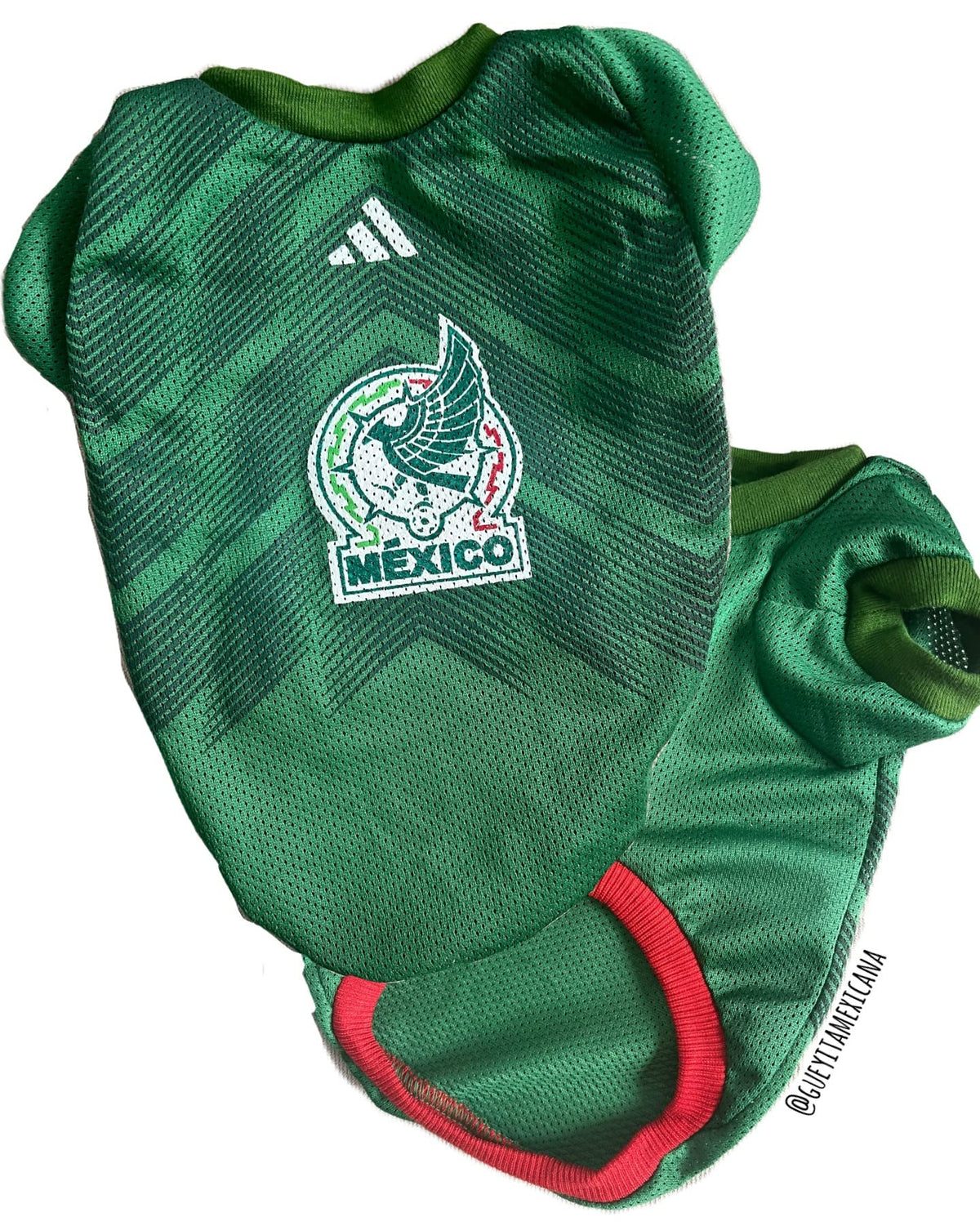 Gueyita Mexicana maillot chien football dos: confort et style pendant les parties.