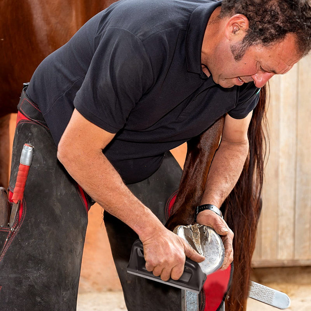 Harhana raspe-utilisation-pour-chevres-petits-animaux: outil pratique pour sabots de petites tailles.