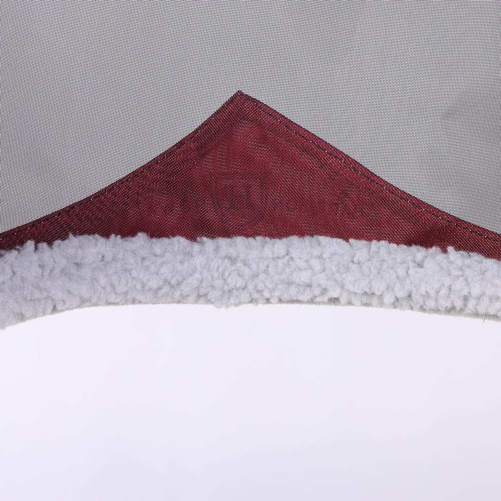 Masque qui reste en place grâce aux fermetures résistantes et durables.