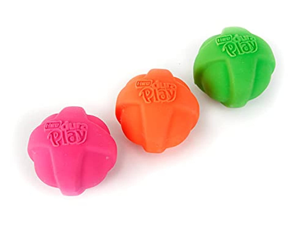 Hartz Dura Play boule senteur bacon, parfait pour des sessions de jeu gourmandes.