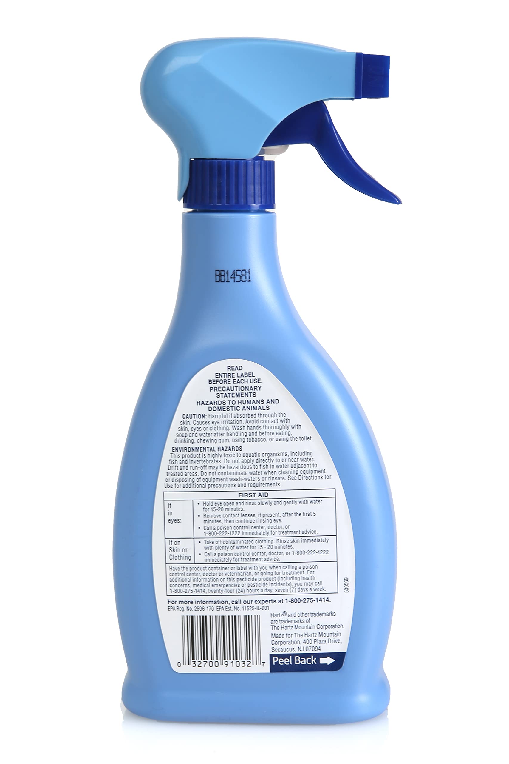 Hartz UltraGuard Plus élimine œufs et larves de puces, réduisant les réinfestations.