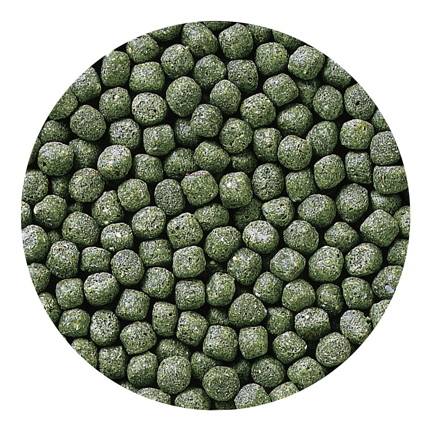Pellets flottants Hikari ne troublent pas l'eau du réservoir