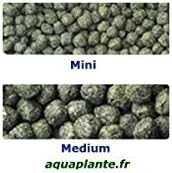Pellets Hikari vitamine E pour la vitalité des cichlids.
