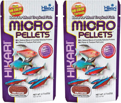 Hikari Tropical Semi-Flottants dans le packaging, nourrissant les petits poissons tropicaux