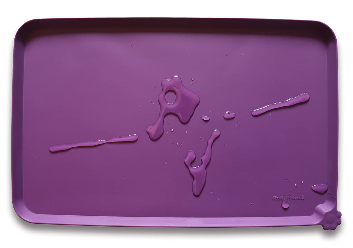 Tapis en silicone Hoki Found anti-glisse pour bols; réduction des déversements pendant les repas.