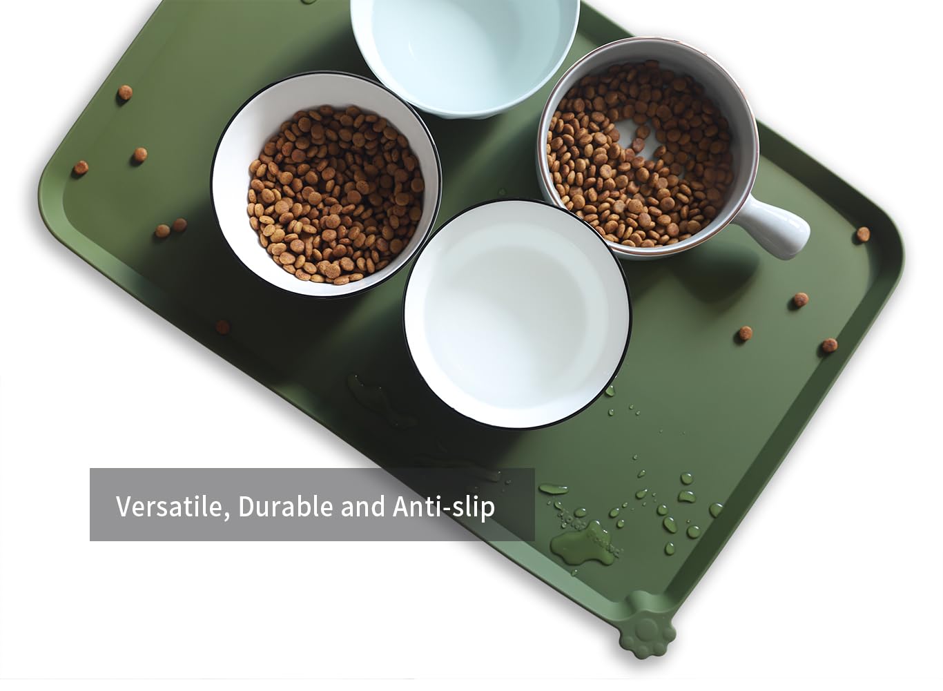 Tapis portable Hoki Found olive foncé, idéal voyage et repas en déplacement.