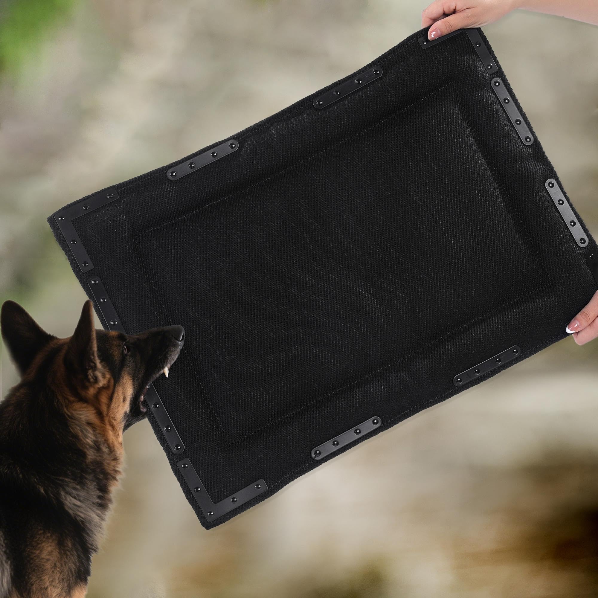 HOMBYS lit chien indestructible avec 14 rivets sur les bords.