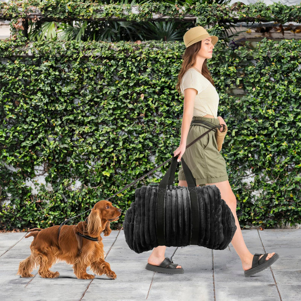 HOMLOVE design noir élégant met en valeur le confort et la tranquillité lors des voyages.