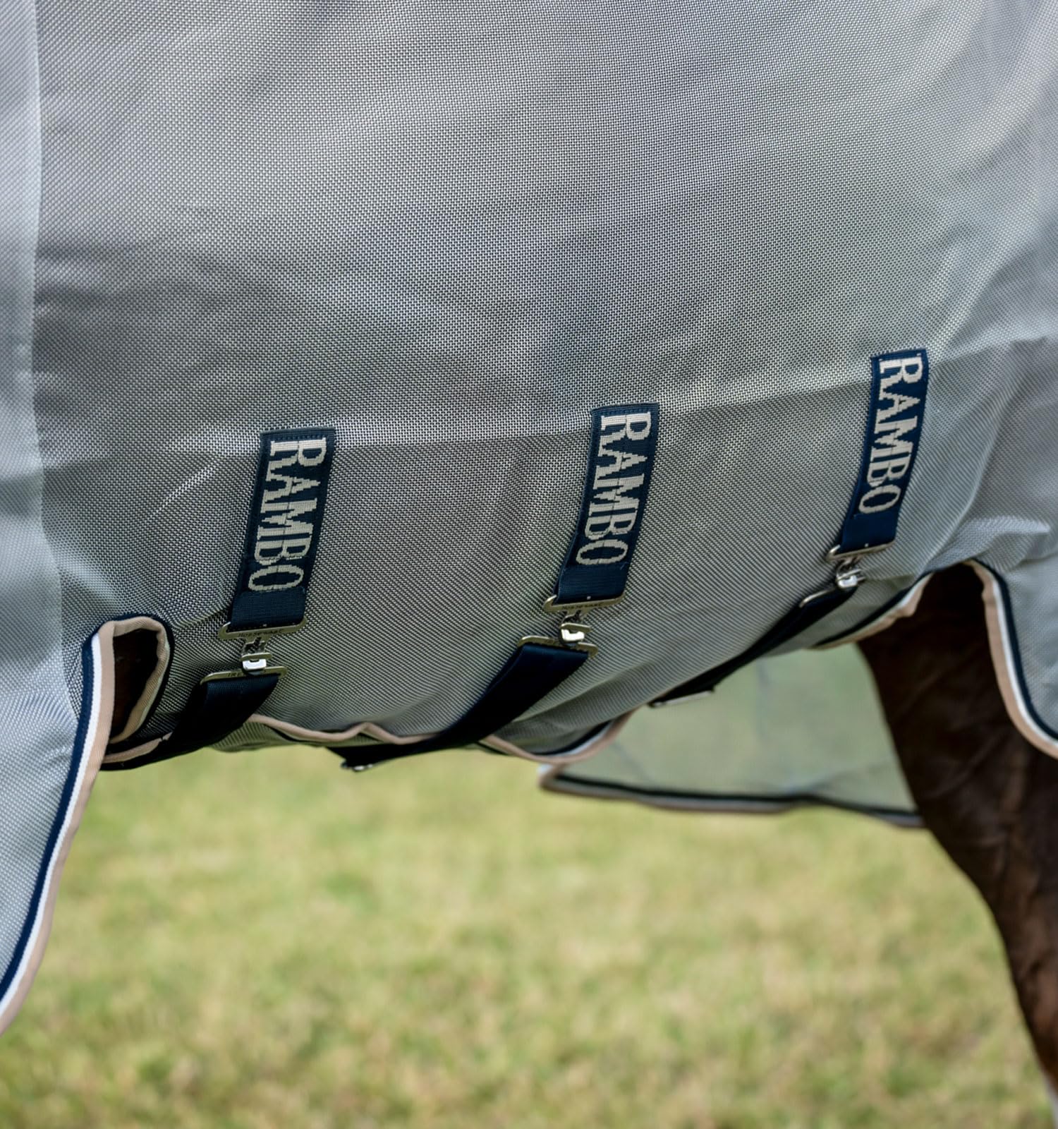 Horseware Protector Tissu Respirable Durable: matière légère pour le confort quotidien