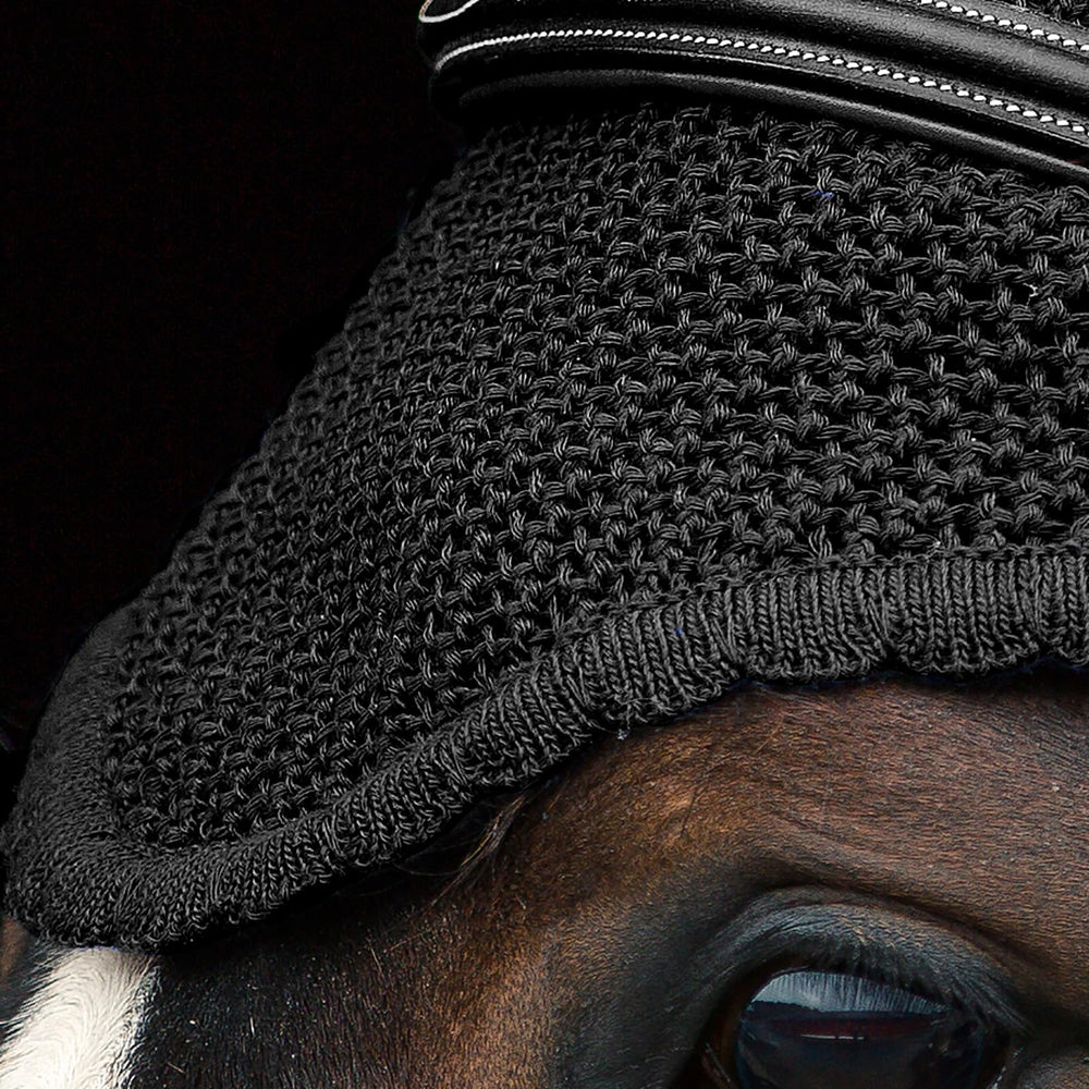 HORZE bonnet polyvalent pour disciplines équestres noir, utile lors des sorties et concours.
