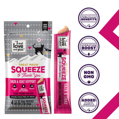 Chat apprécie la friandise Treat Meow, poil brillant et pelage nourri grâce au thon.