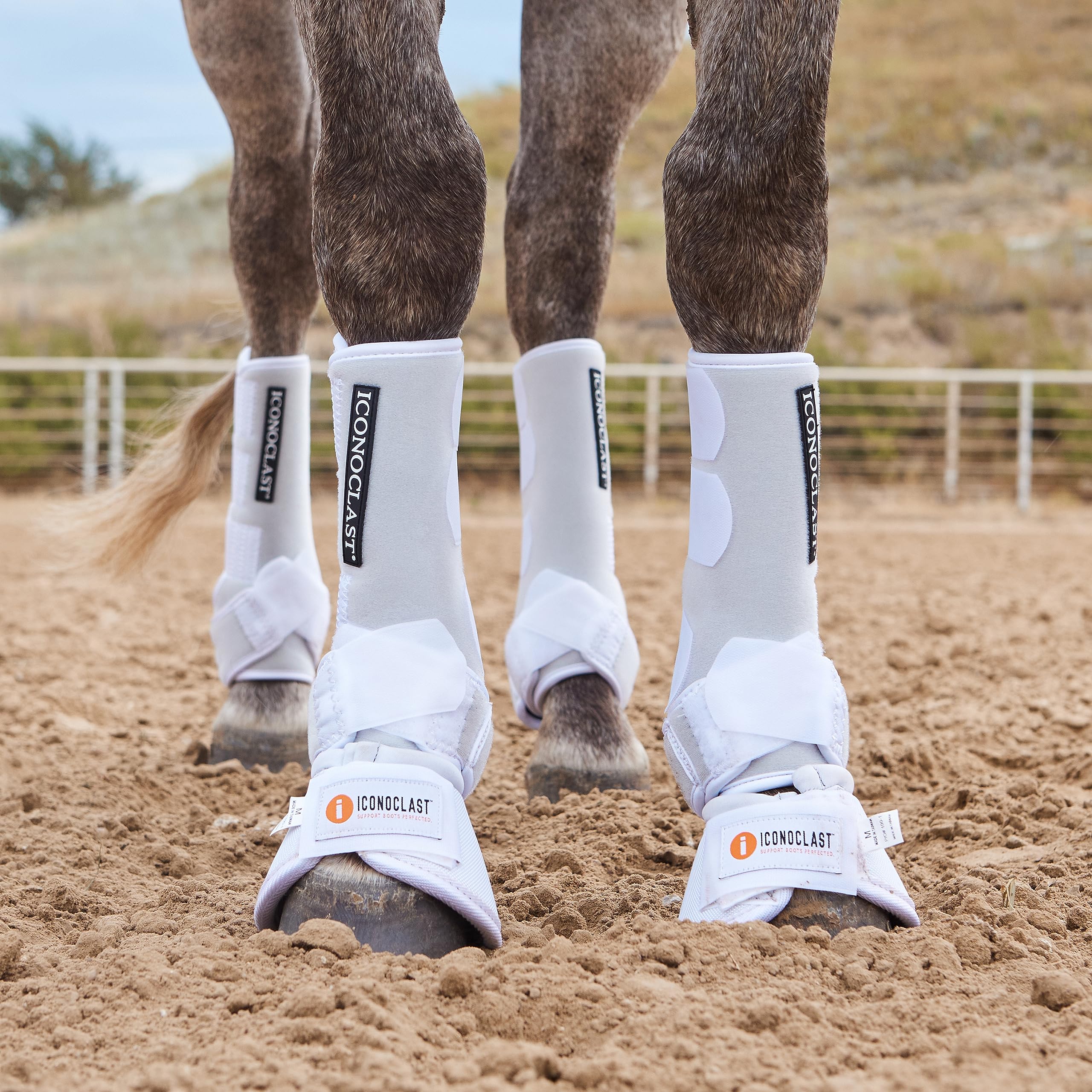 Iconoclast bottes blanches vue latérale gauche, maintien latéral renforcé.
