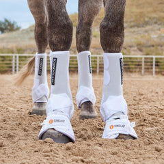 Iconoclast bottes blanches vue latérale gauche, maintien latéral renforcé.