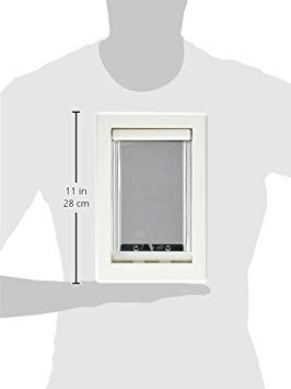 Volet translucide de la porte-chat Ideal Pet Products offrant visibilité et sécurité