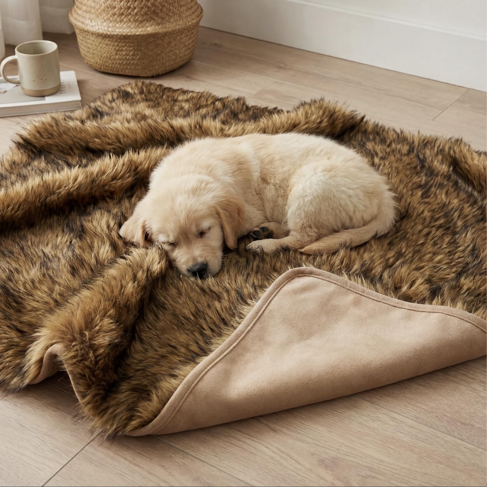 IHAPPYDOG utilisation polyvalente domicile et voyage: couverture, protège-canapé et tapis.