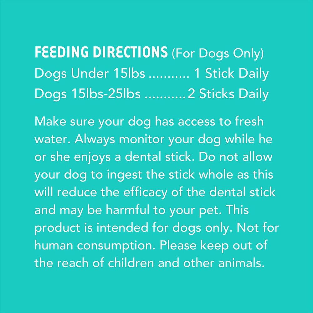 iHeartDogs Brushy Sticks : chien dégustant un mini-stick, utilisation quotidienne.