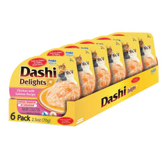 INABA Dashi Delights pour chats avec poulet et saumon, topping hydratant sur croquettes.
