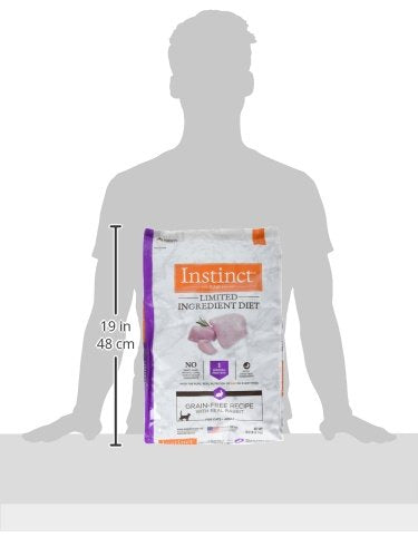 Instinct – croquettes enrobées de cru lyophilisé, saveur accrue.