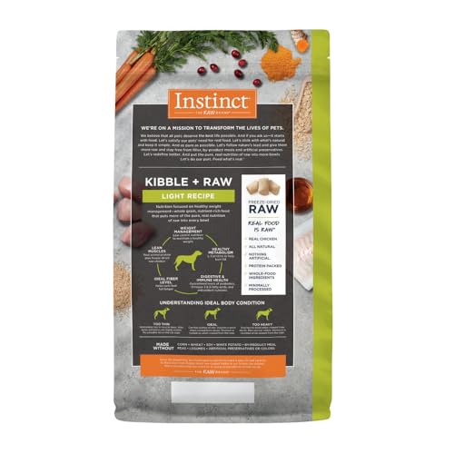 Instinct Raw Boost Light bouchées lyophilisées poulet – saveur riche et croquant.
